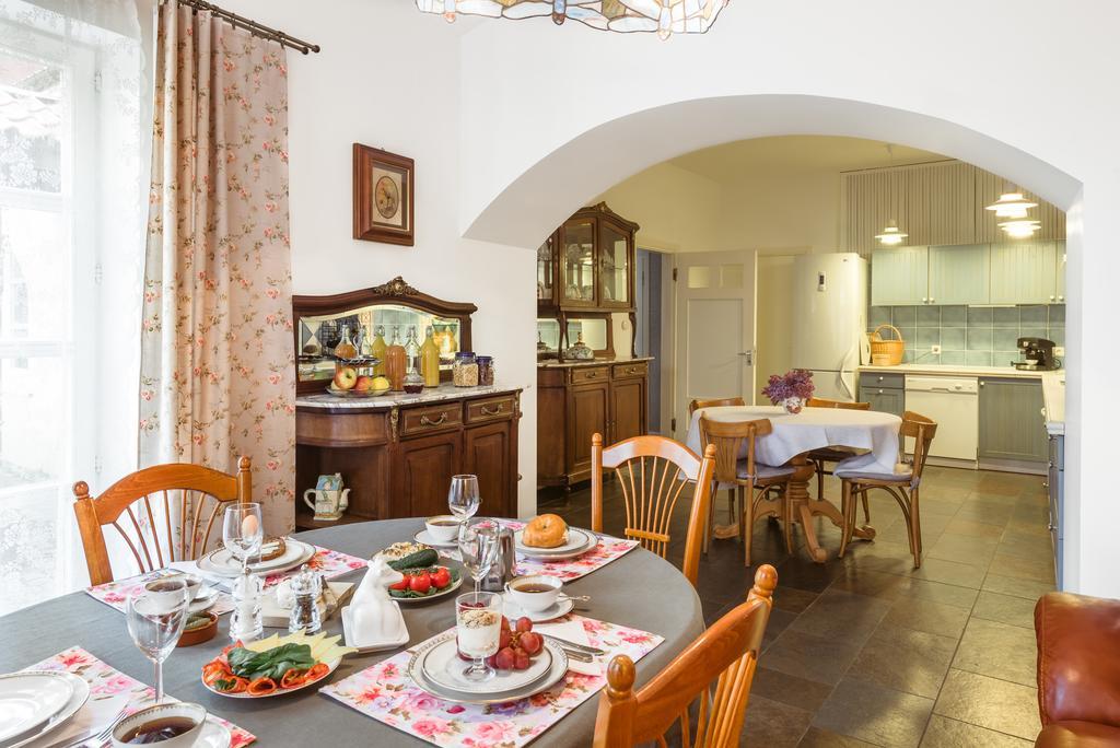 ヴィリニュス ザ シークレット ガーデン ブティック B＆B Bed & Breakfast エクステリア 写真
